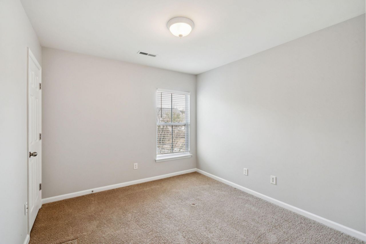 5203 Celtic Drive Photo 46