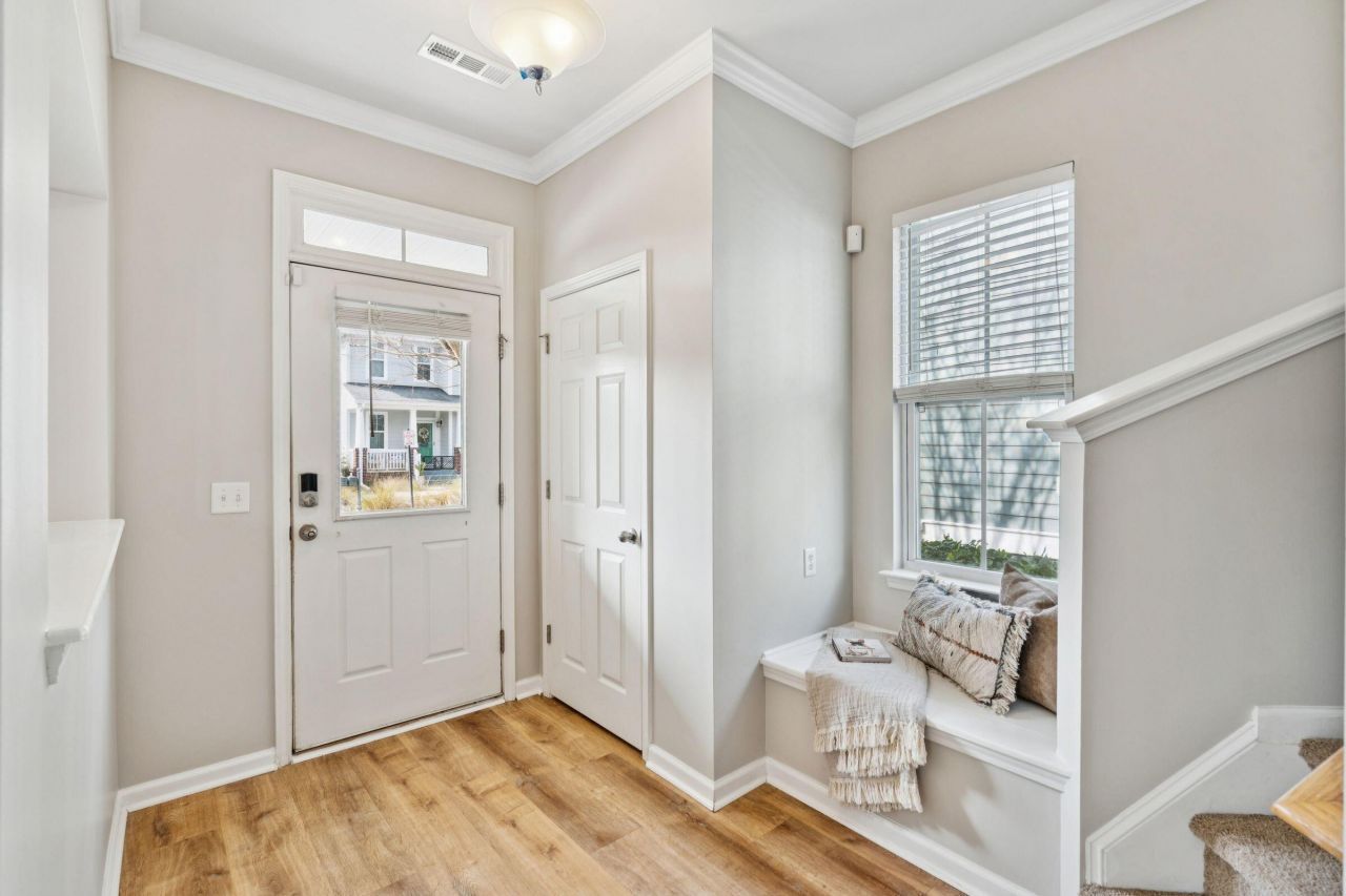 5203 Celtic Drive Photo 7