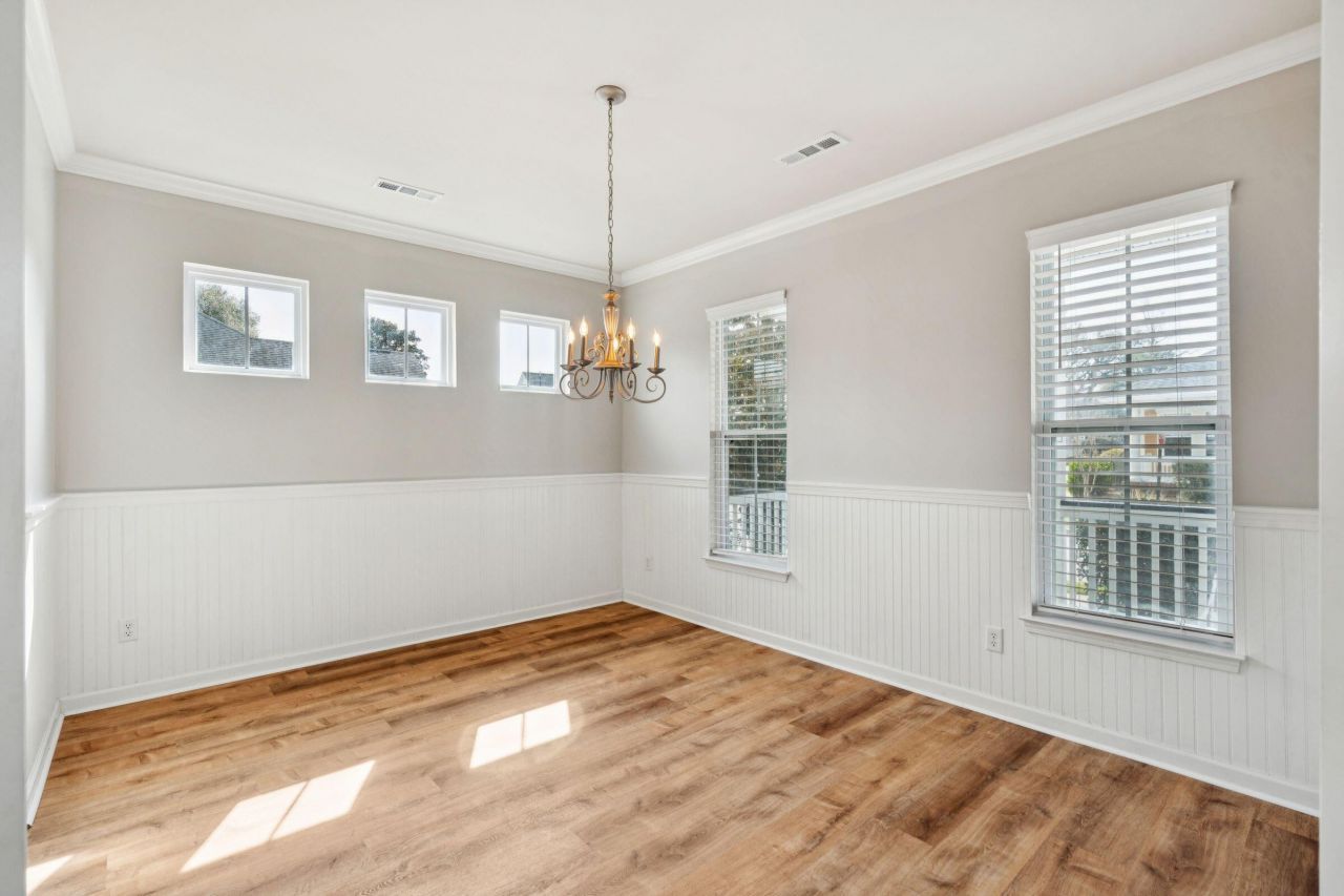 5203 Celtic Drive Photo 9