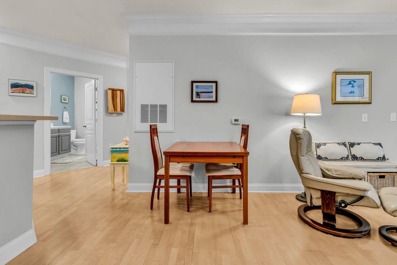 1025 Riverland Woods Place Photo 17