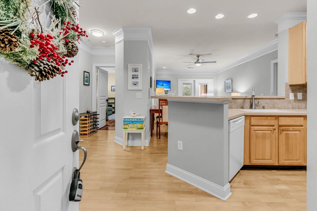 1025 Riverland Woods Place Photo 4