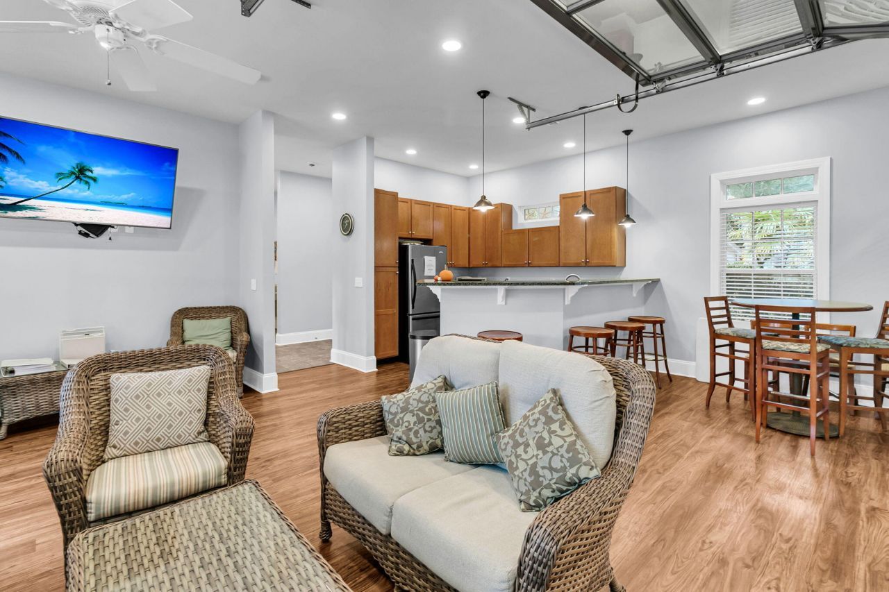 1025 Riverland Woods Place Photo 43