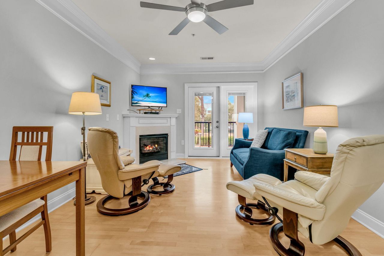 1025 Riverland Woods Place Photo 5