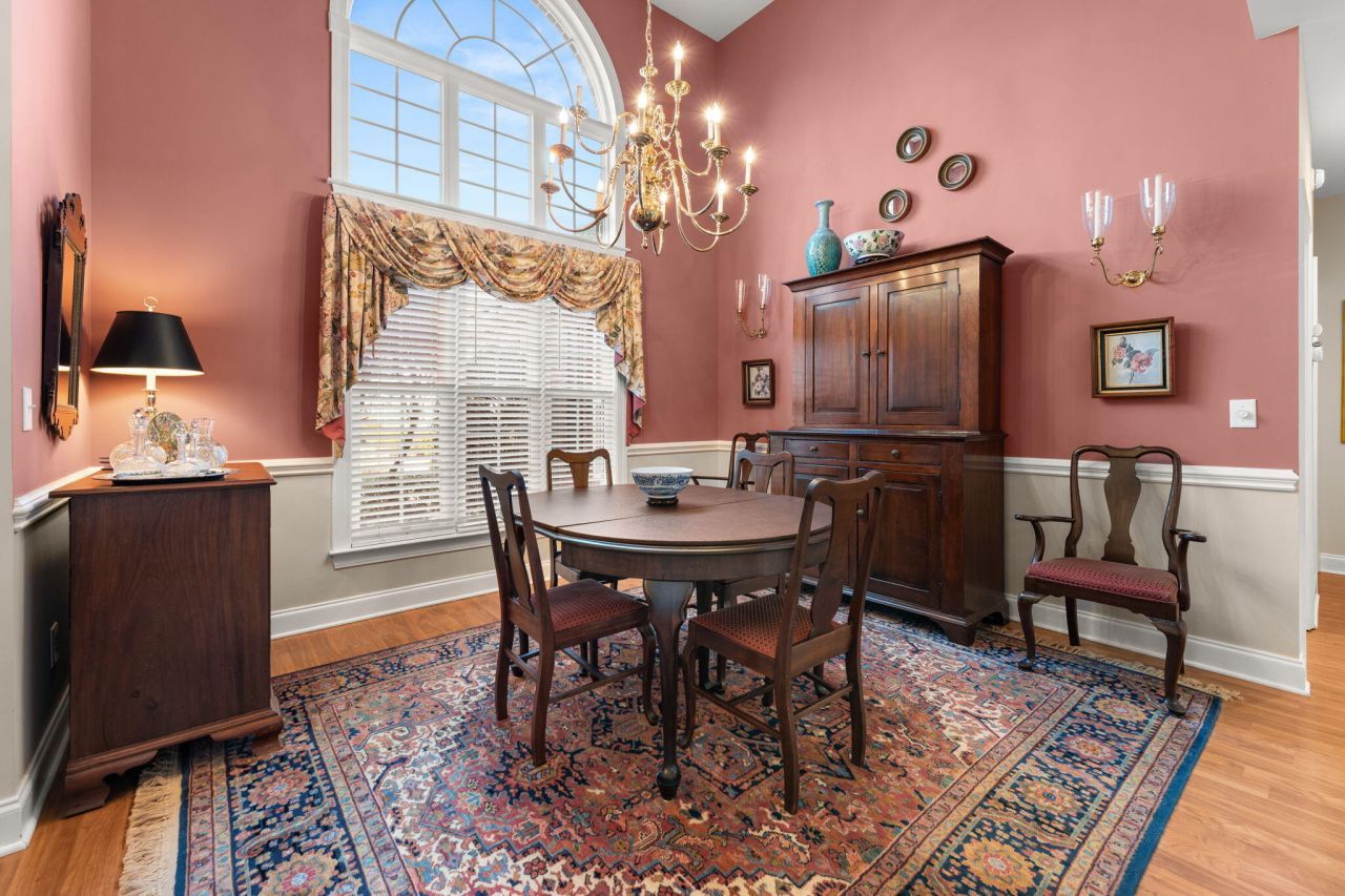 406 Prestwick Court Photo 10