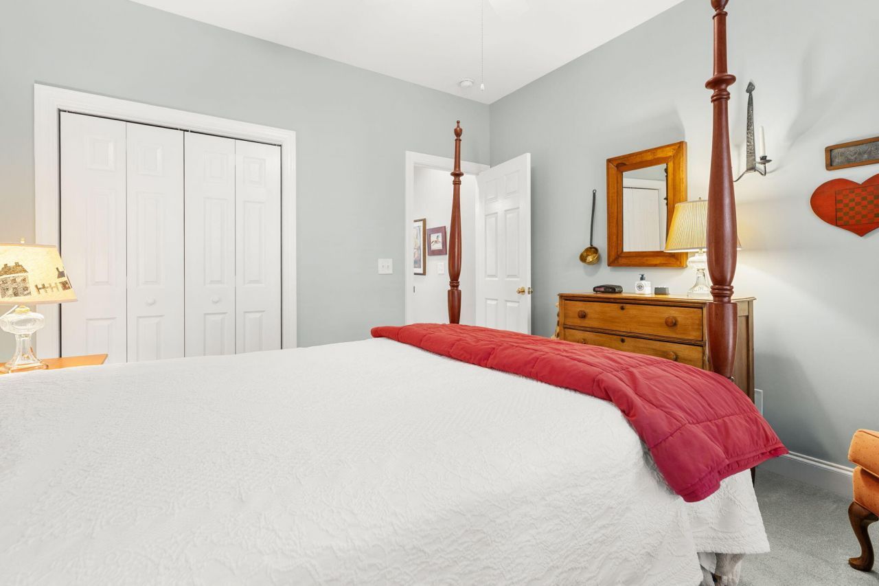 406 Prestwick Court Photo 15