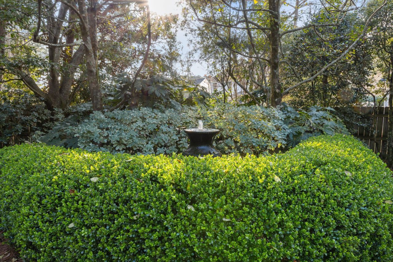 406 Prestwick Court Photo 33