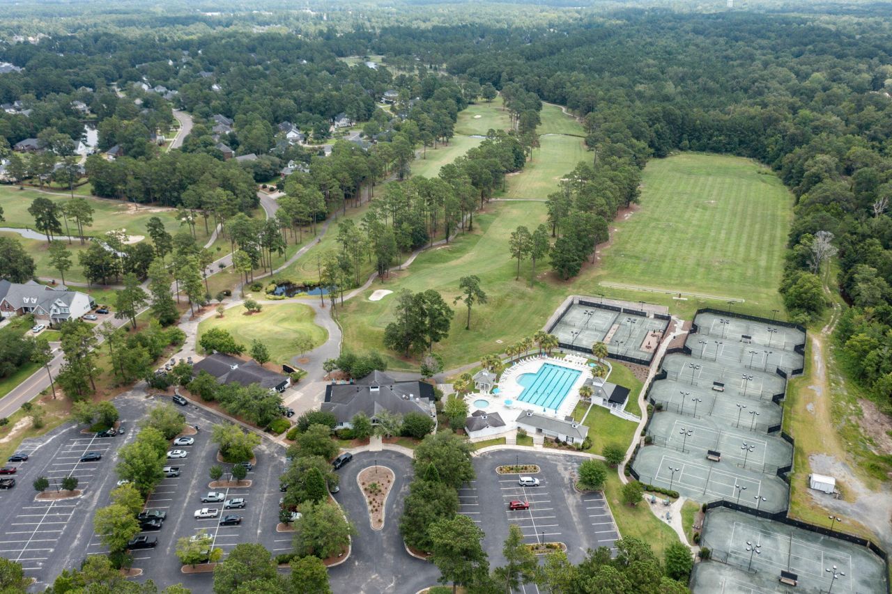 406 Prestwick Court Photo 34