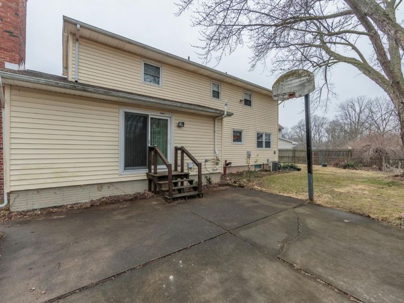 2612 Mulberry Drive, Sandusky, OH 44870 Photo 3