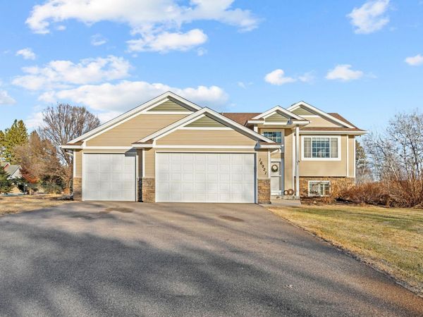 16921 Vickers Street NE, Andover, MN 55304