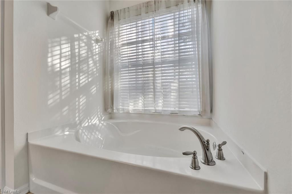 8860 Falcon Pointe Loop, Fort Myers, FL 33912 Photo