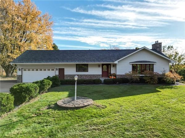 2039 Town Hall Road, Eau Claire, WI 54703