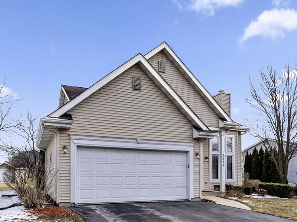 8411 207th AVENUE, Bristol, WI 53104