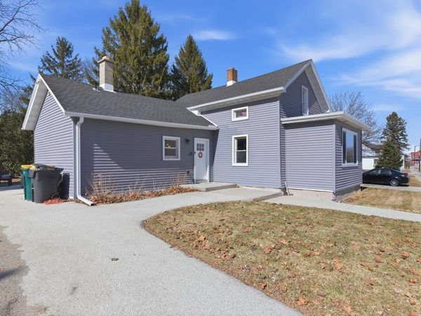 W208N16721 S Center STREET, Jackson, WI 53037