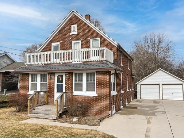 532 E Green Bay AVENUE, Unit 534, Saukville, WI 53080