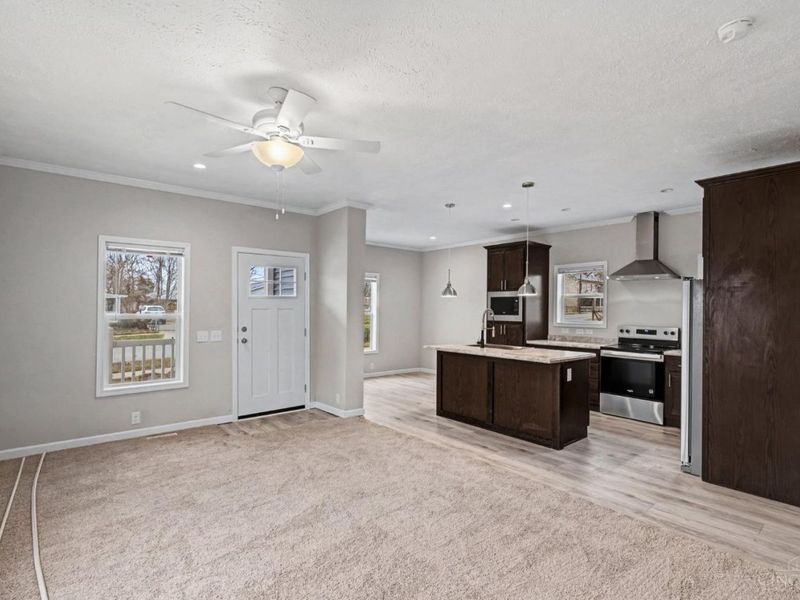 715 Walnut Street, Franklin Twp, OH 45120 Photo 4