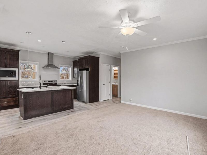 715 Walnut Street, Franklin Twp, OH 45120 Photo 5