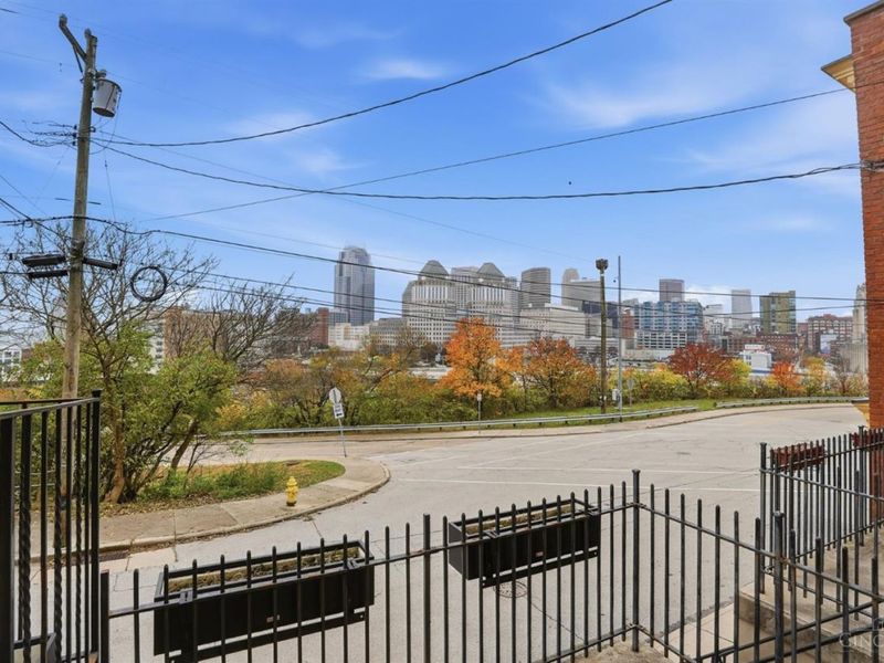506 Baum Street, Cincinnati, OH 45202 Photo 2