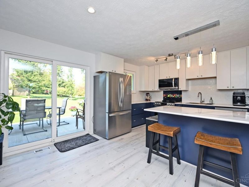 8936 Zoellner Drive, Colerain Township, OH 45251 Photo 14