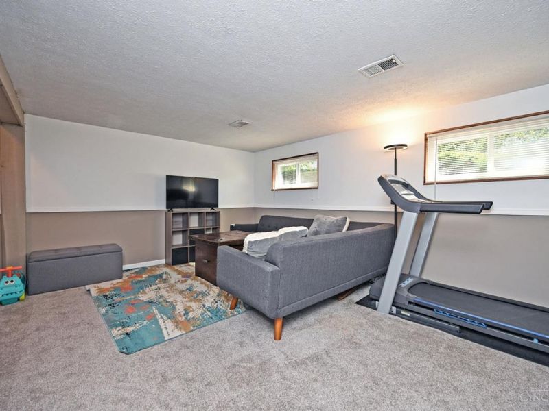 8936 Zoellner Drive, Colerain Township, OH 45251 Photo 35