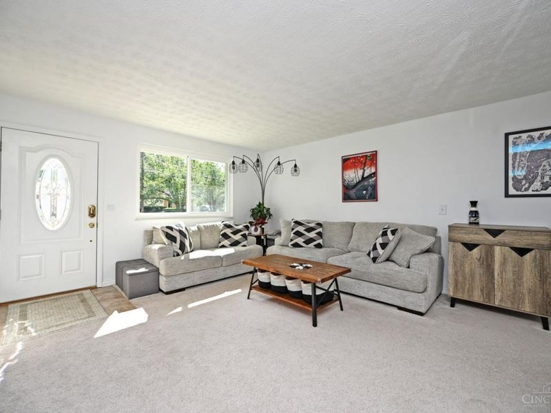 8936 Zoellner Drive, Colerain Township, OH 45251 Photo 8