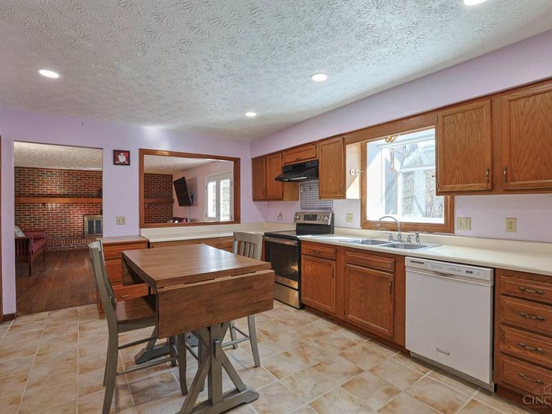 7830 Plantation Drive, West Chester, OH 45069 Photo 14