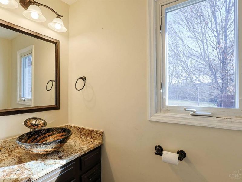 7830 Plantation Drive, West Chester, OH 45069 Photo 24