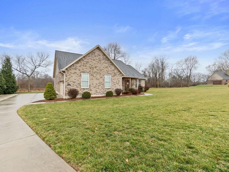 553 Marions Way, Pierce Twp, OH 45255 Photo 3