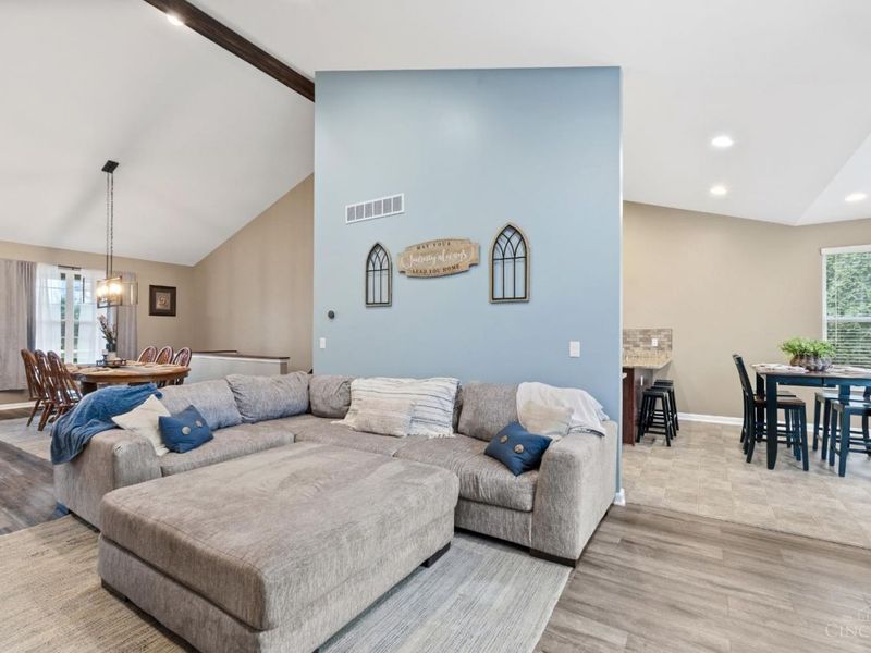 553 Marions Way, Pierce Twp, OH 45255 Photo 9