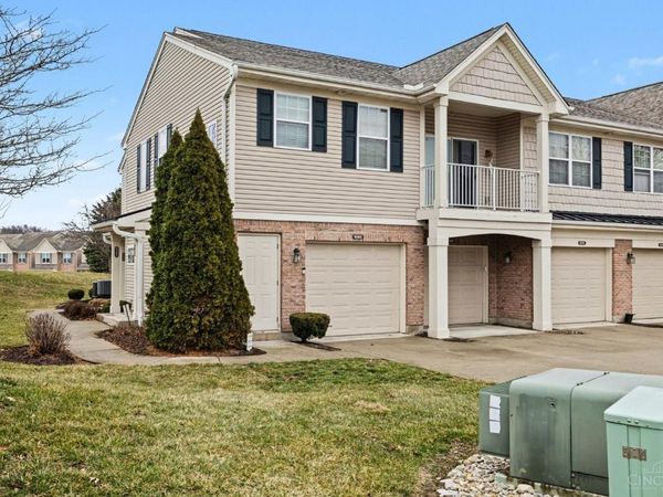 9382 Stoneybrooke, Unit 13B, Springfield Twp., OH 45231