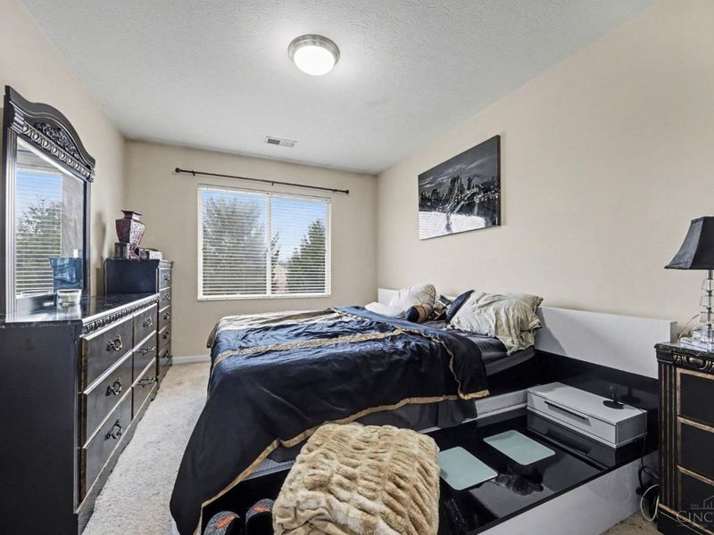 9382 Stoneybrooke, Unit 13B, Springfield Twp., OH 45231 Photo 11