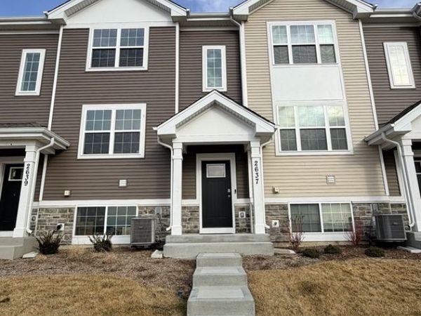 2637 Santa Fe Drive , Unit 2637, Pingree Grove, IL 60140