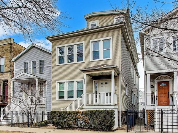 1652 W Nelson Street , Unit 2, Chicago, IL 60657