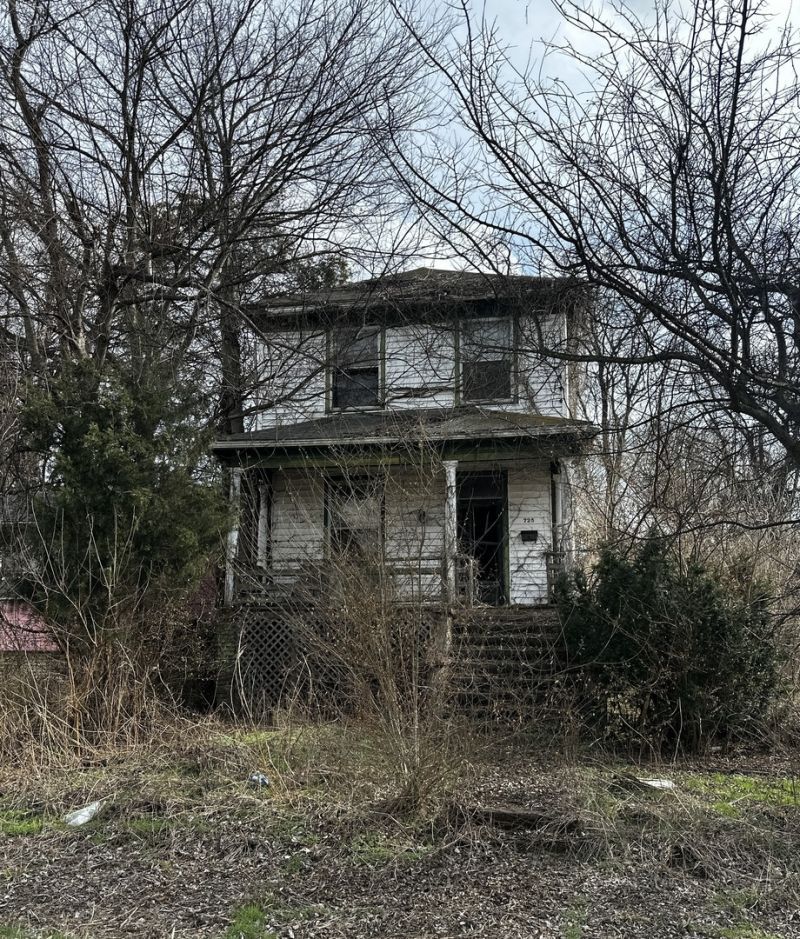 725 24th Street, Cairo, IL 62914