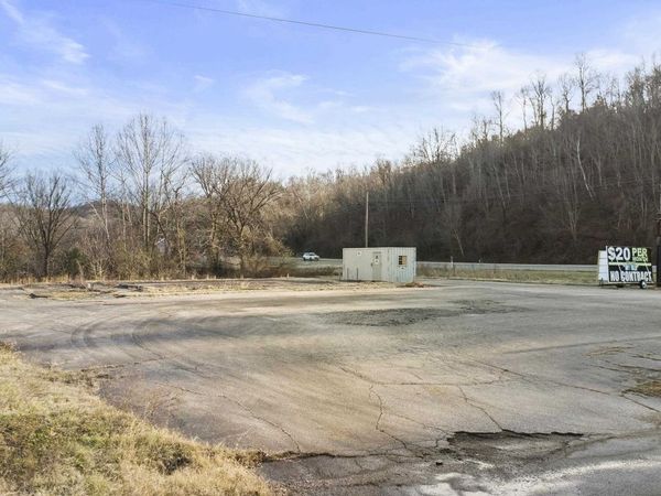 1821 Ashland Rd., Greenup, KY 41144