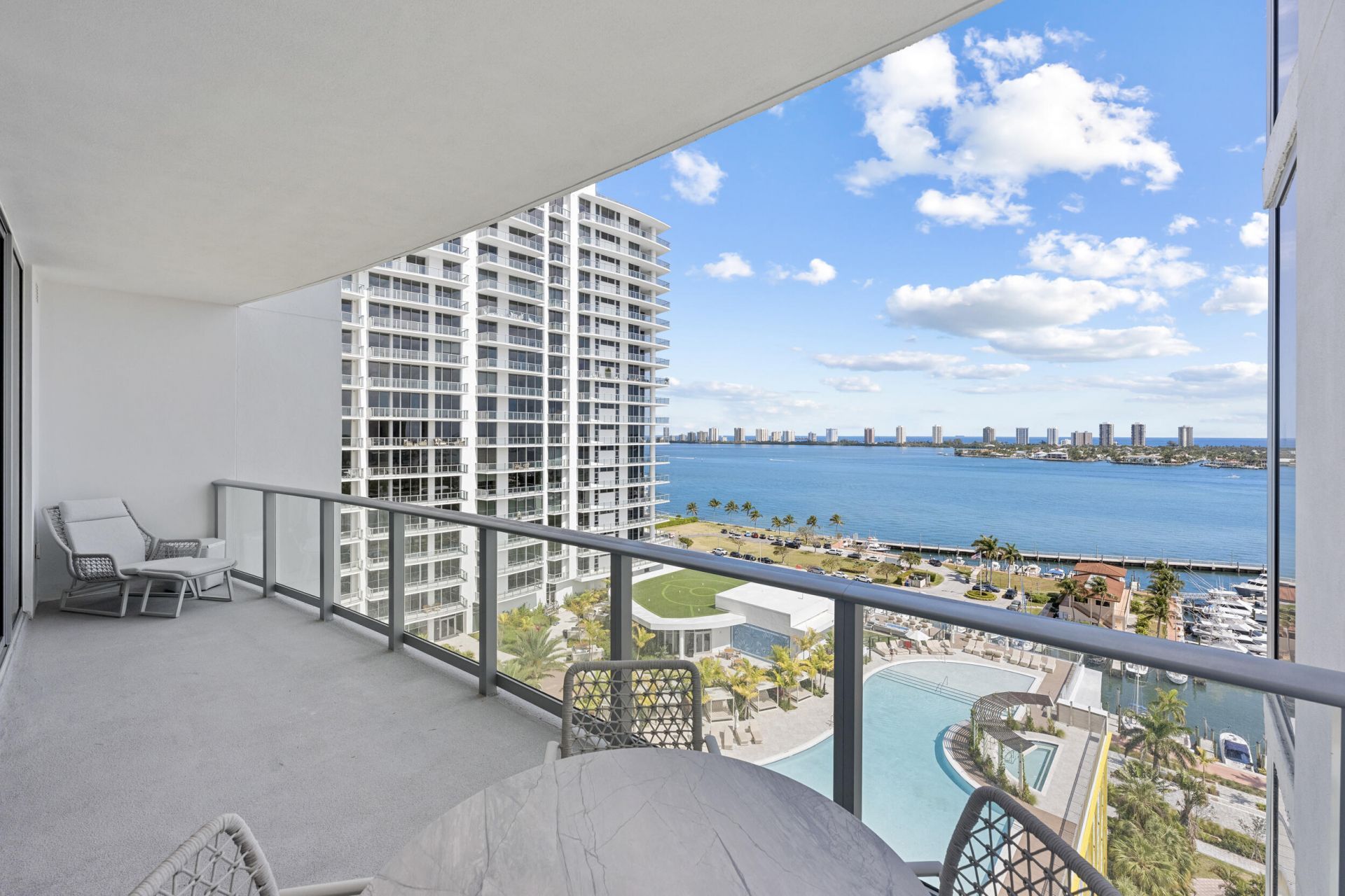 220 Lake Shore Drive, Unit 1410, Lake Park, FL 33403 Photo