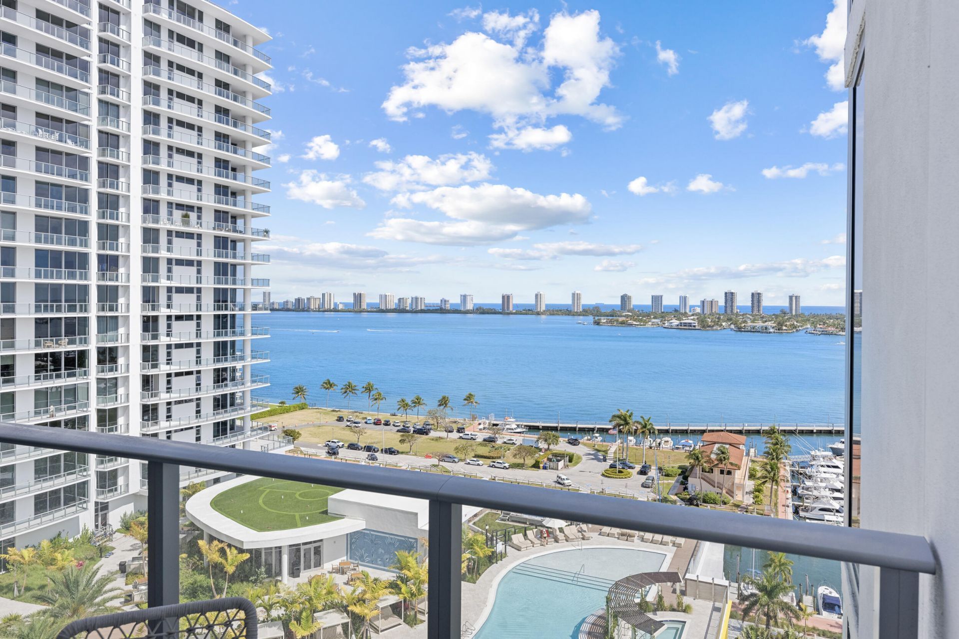 220 Lake Shore Drive, Unit 1410, Lake Park, FL 33403 Photo