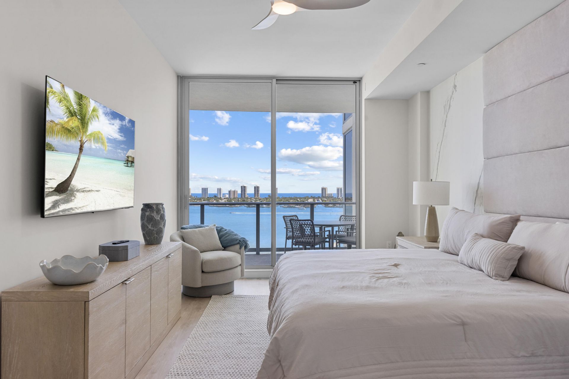 220 Lake Shore Drive, Unit 1410, Lake Park, FL 33403 Photo