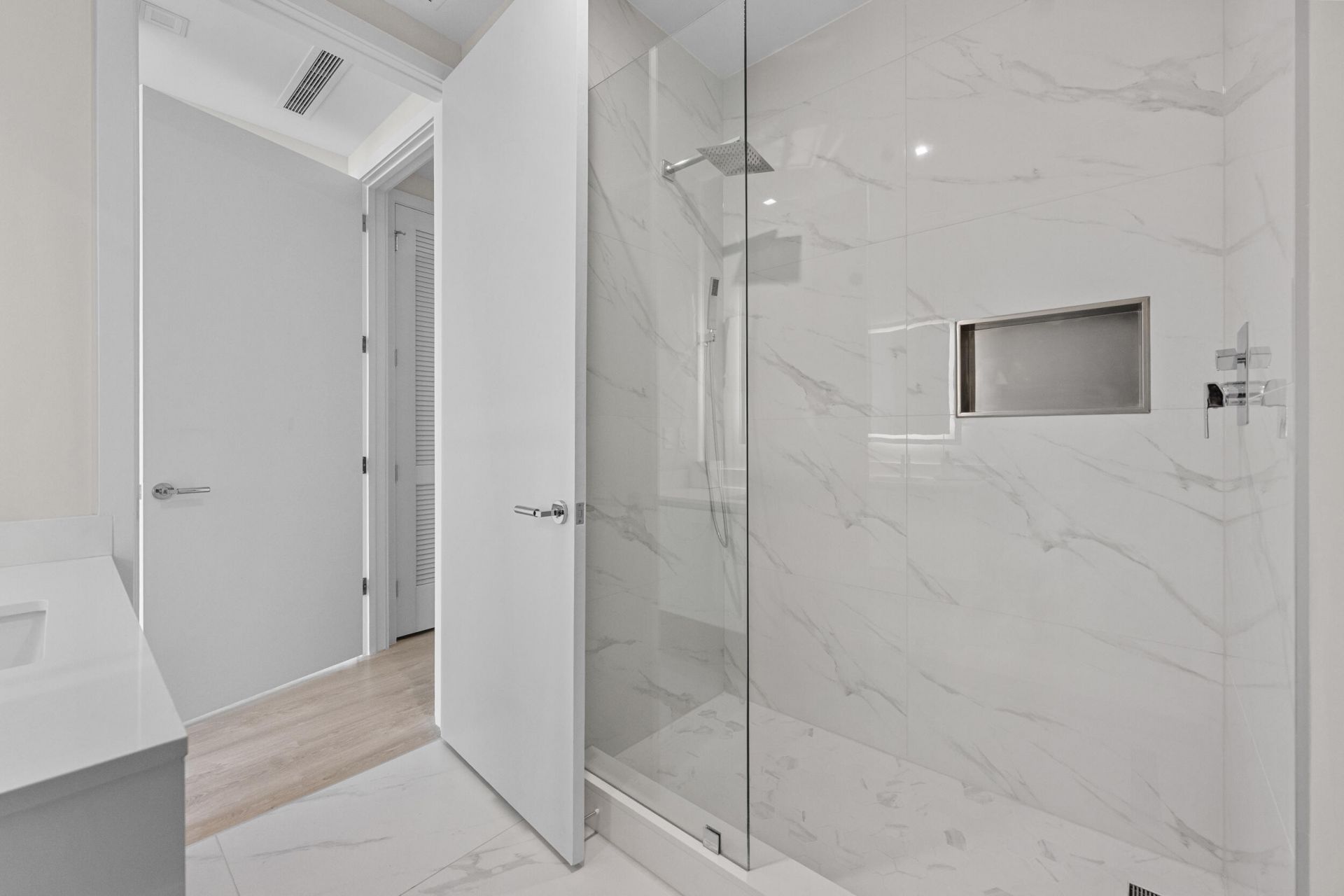 220 Lake Shore Drive, Unit 1410, Lake Park, FL 33403 Photo