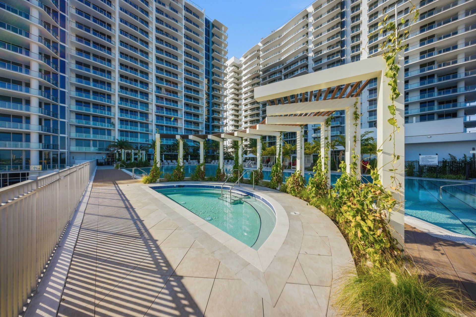 220 Lake Shore Drive, Unit 1410, Lake Park, FL 33403 Photo