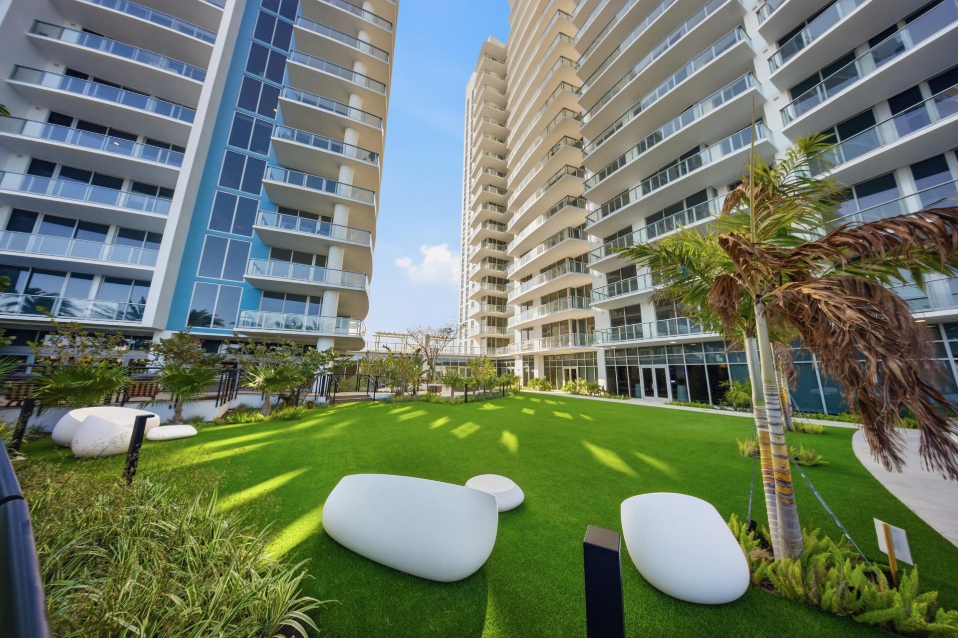 220 Lake Shore Drive, Unit 1410, Lake Park, FL 33403 Photo