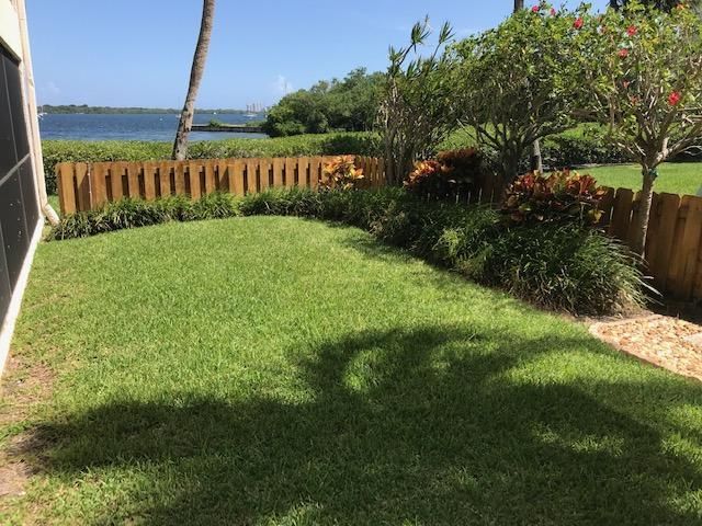 1640 Twelve Oaks Way, Unit 101, North Palm Beach, FL 33408 Photo