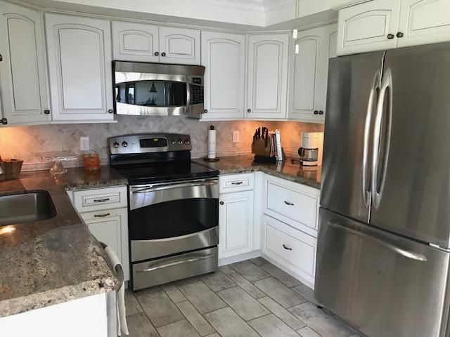 1640 Twelve Oaks Way, Unit 101, North Palm Beach, FL 33408 Photo