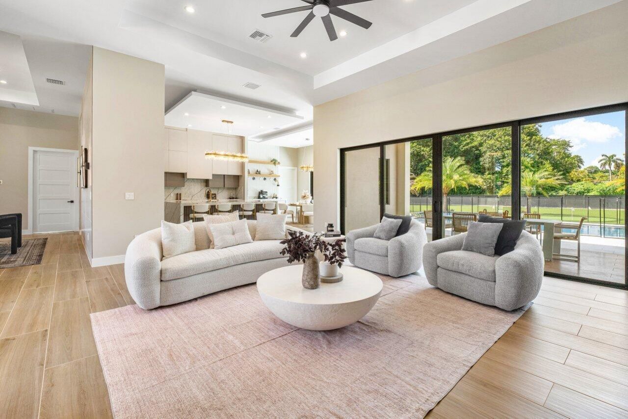 221 Milestone Way, West Palm Beach, FL 33415 Photo