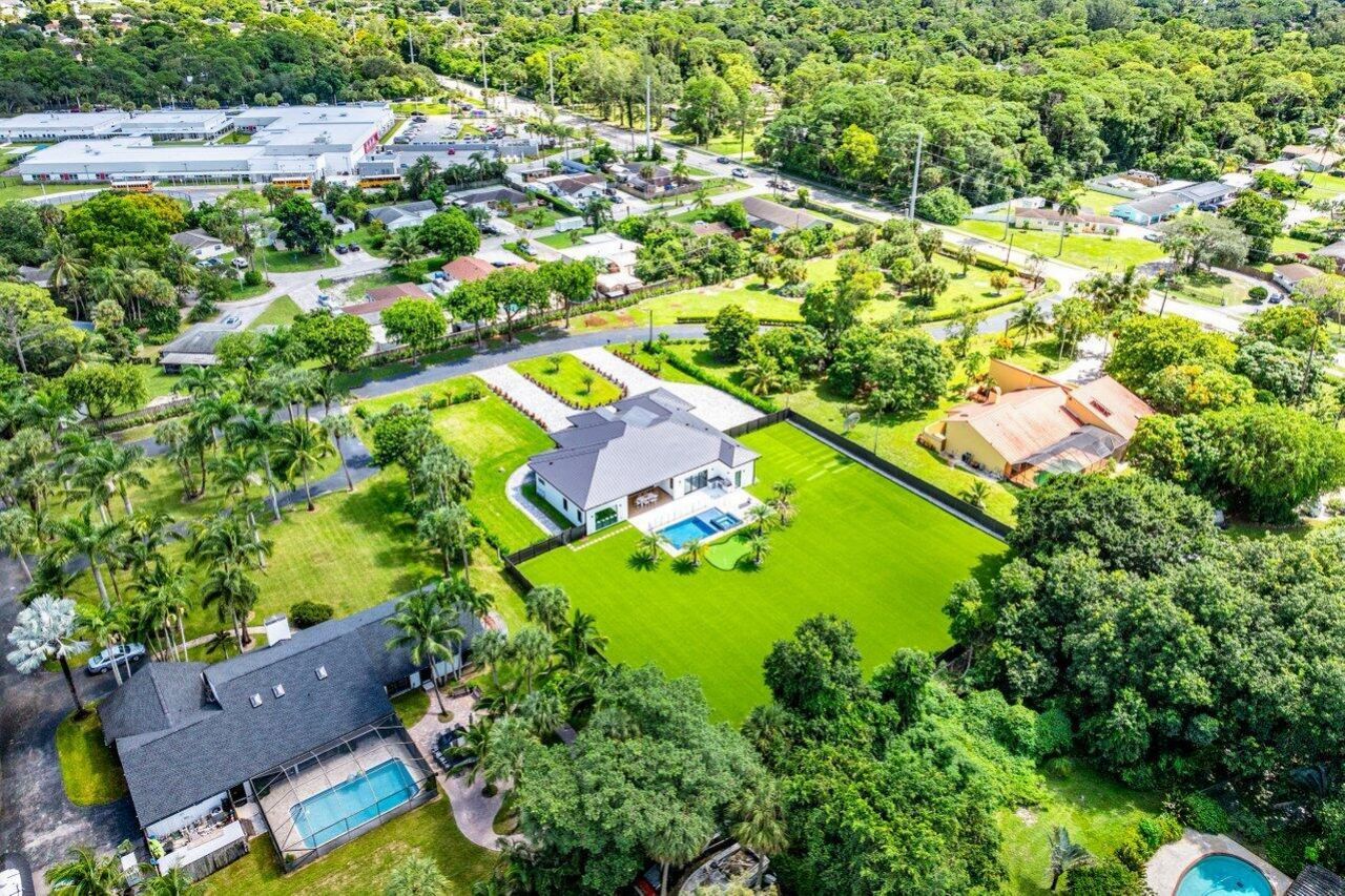 221 Milestone Way, West Palm Beach, FL 33415 Photo