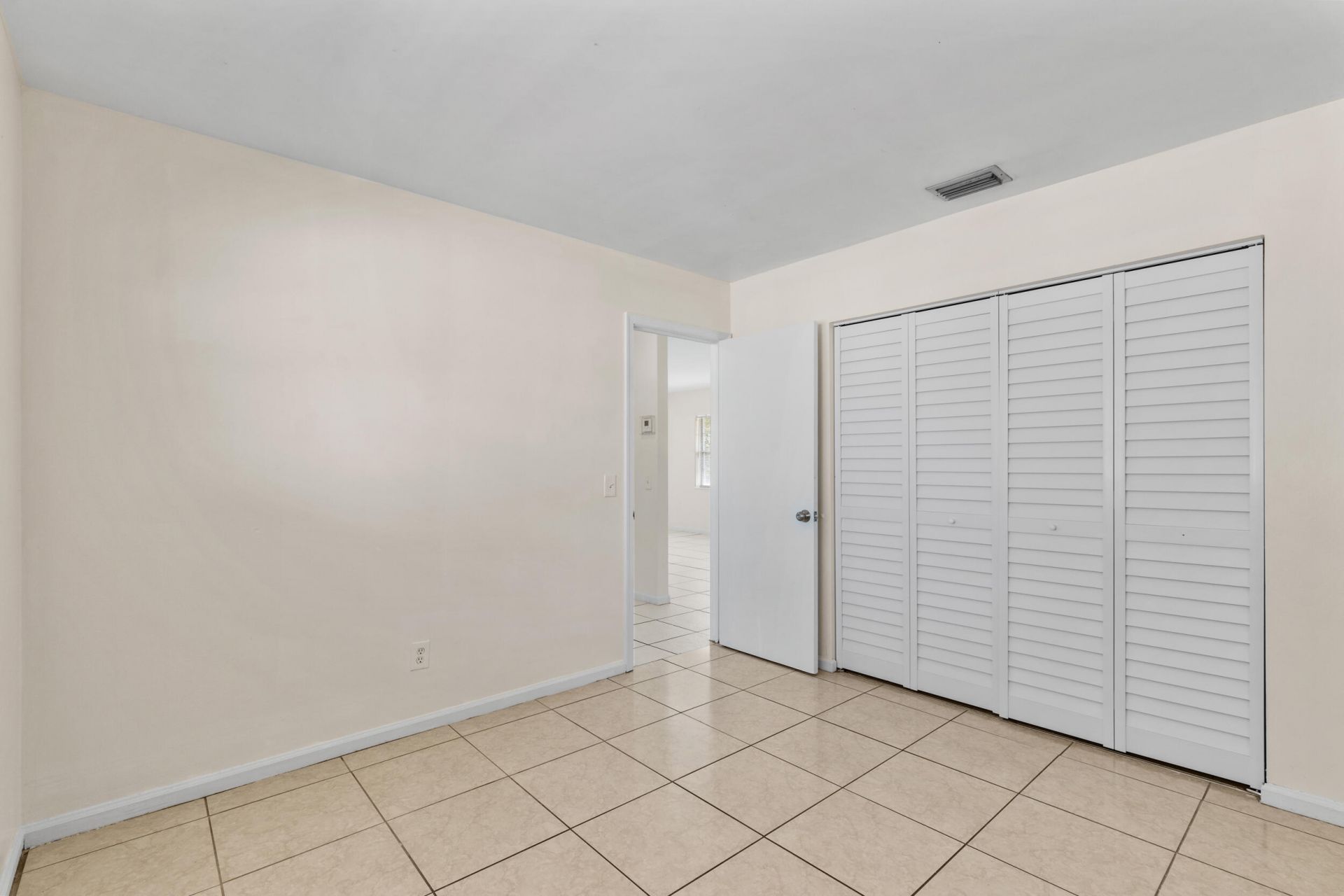 349 Wickline Boulevard, Unit 353, Lantana, FL 33462 Photo