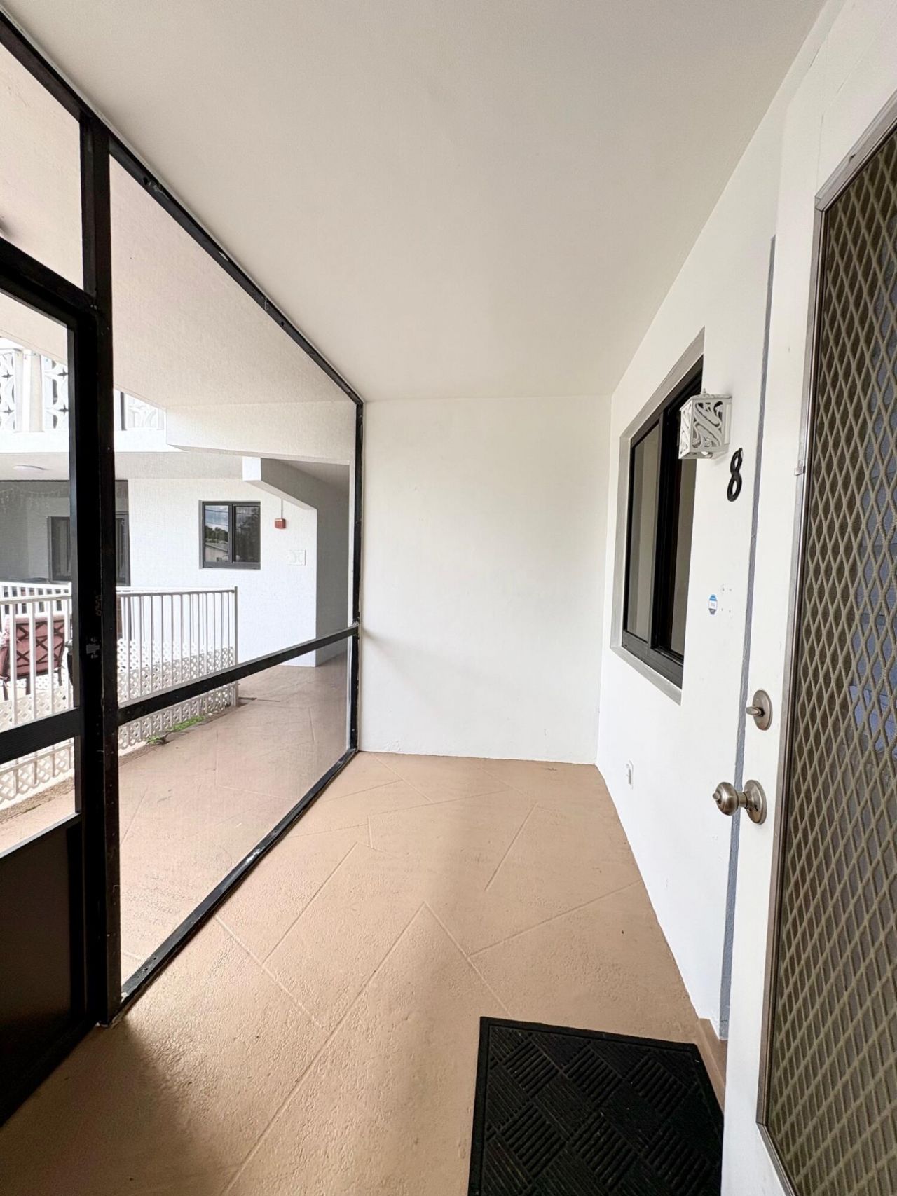 305 SE 9th Avenue, Unit 8, Pompano Beach, FL 33060 Photo