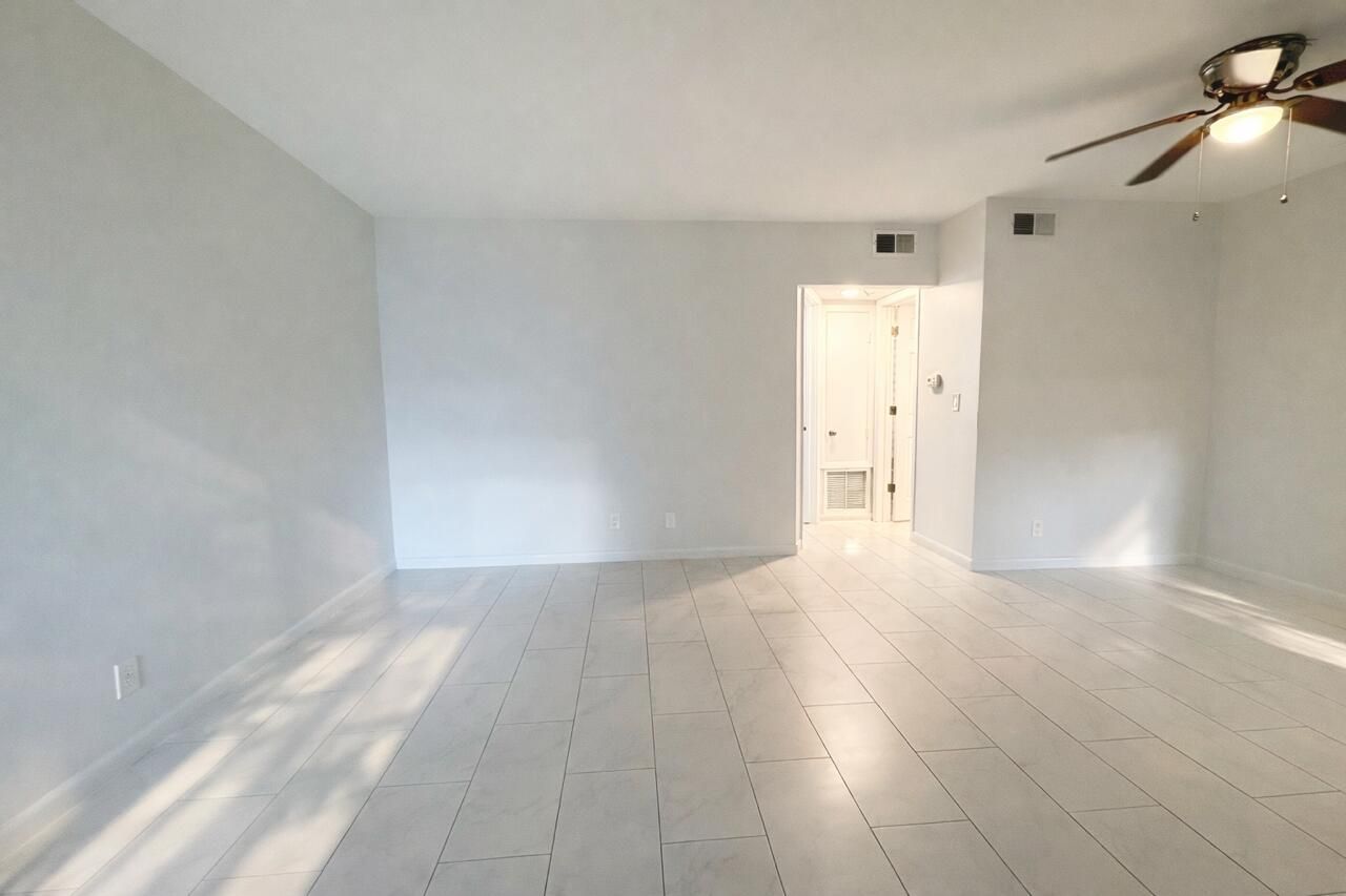 305 SE 9th Avenue, Unit 8, Pompano Beach, FL 33060 Photo