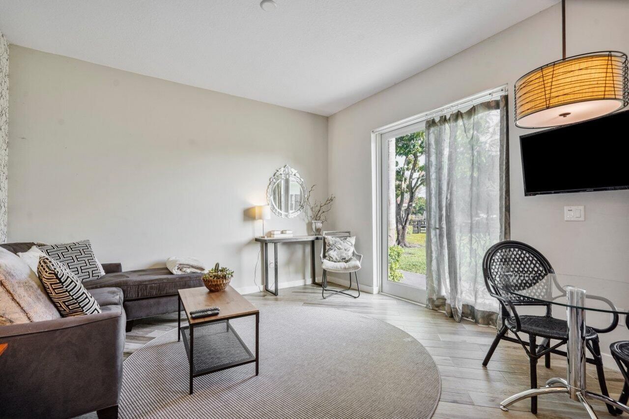 1382 Clydesdale Avenue, Wellington, FL 33414 Photo