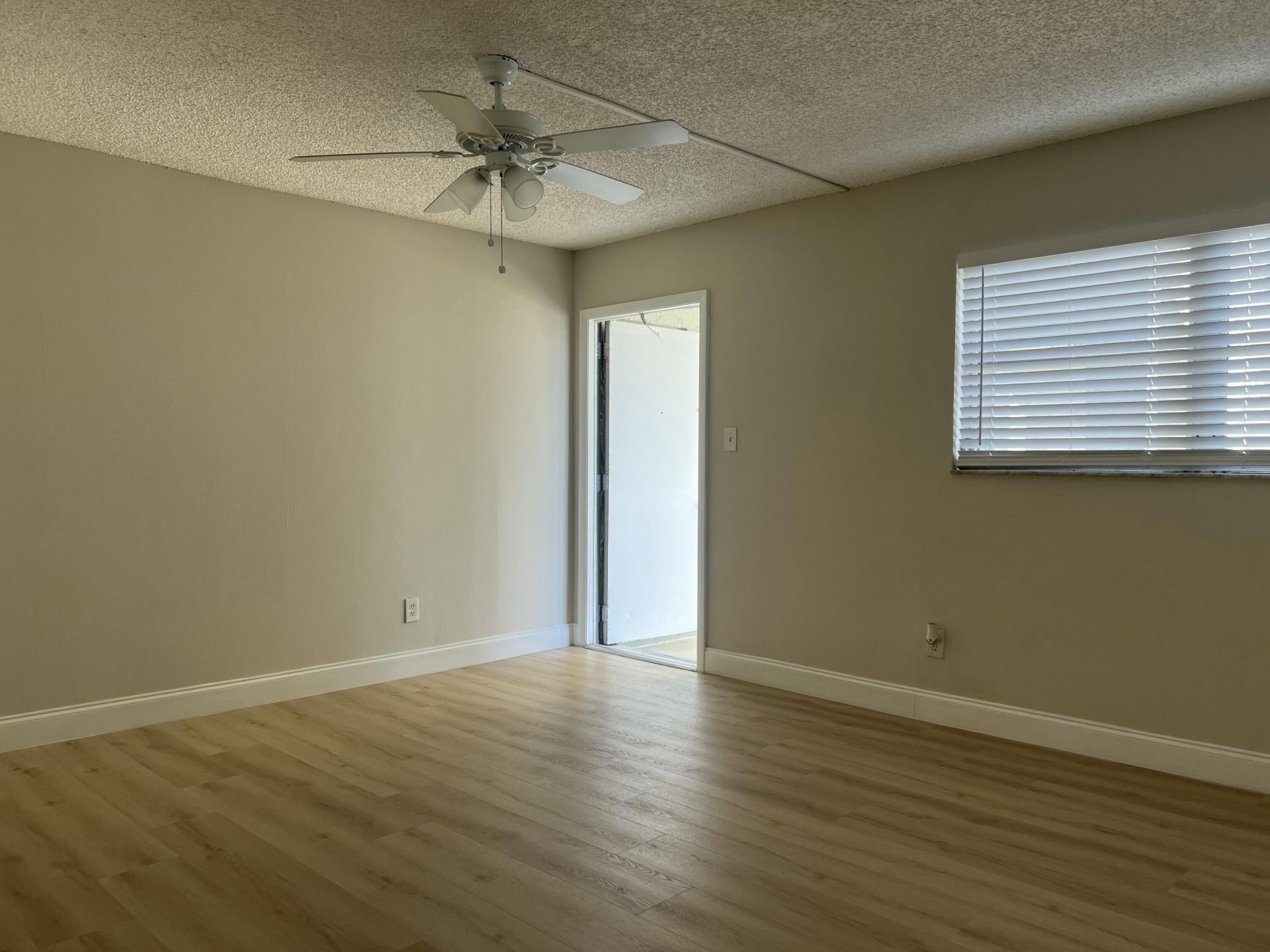 665 Glouchester Street, Unit 1, Boca Raton, FL 33487 Photo