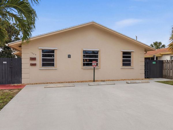 1565 W 28th Street, Unit A, Riviera Beach, FL 33404